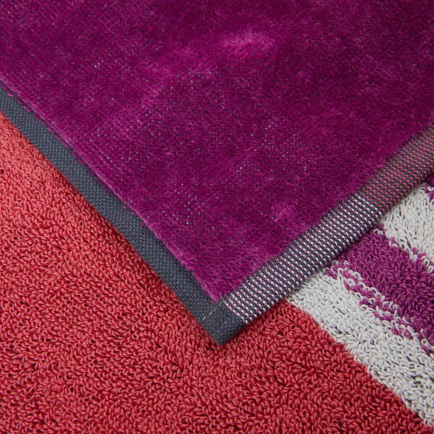 Telo mare Carrara Shangai Moderno in Spugna