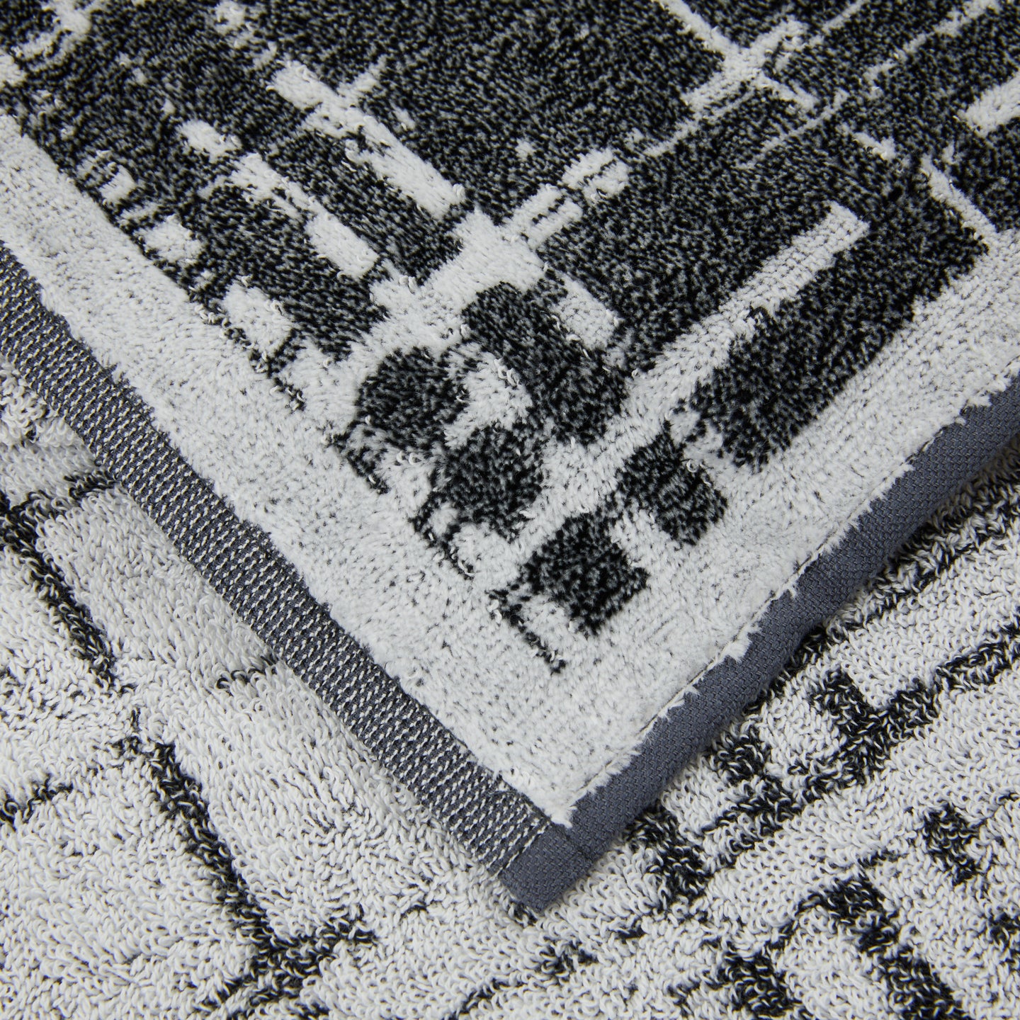 Telo Bagno Trussardi Scratch Moderno in Spugna