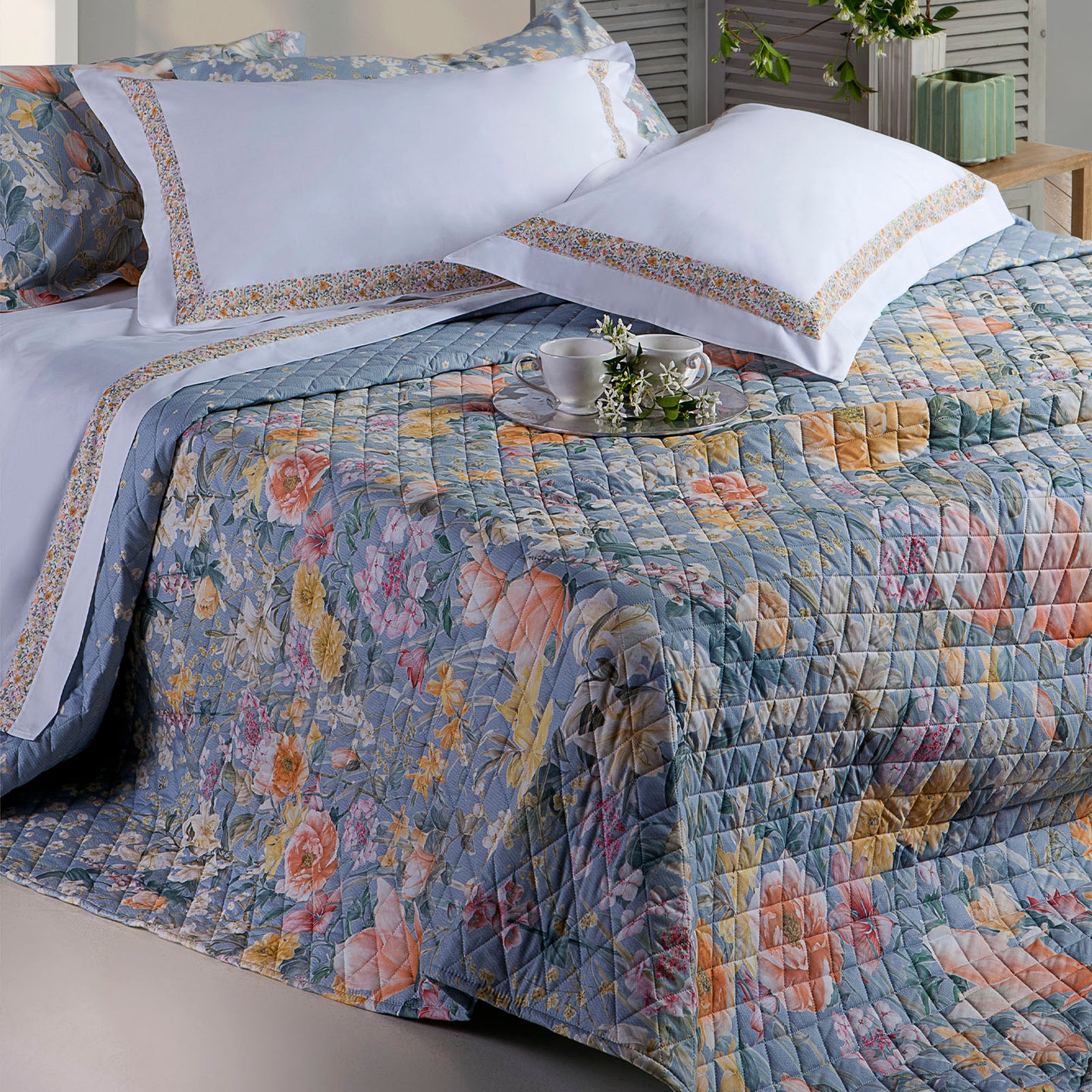 Copriletto Trapuntato Mirabello Festa di primavera Floreale in Percalle