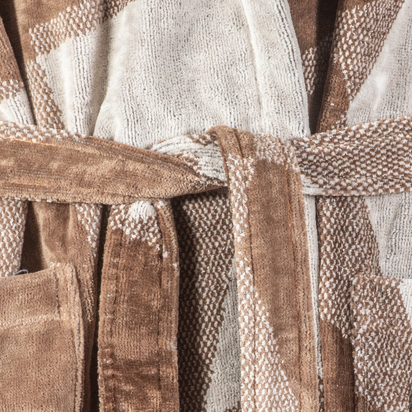 Accappatoio con Cappuccio Carrara Washington Moderno in Spugna