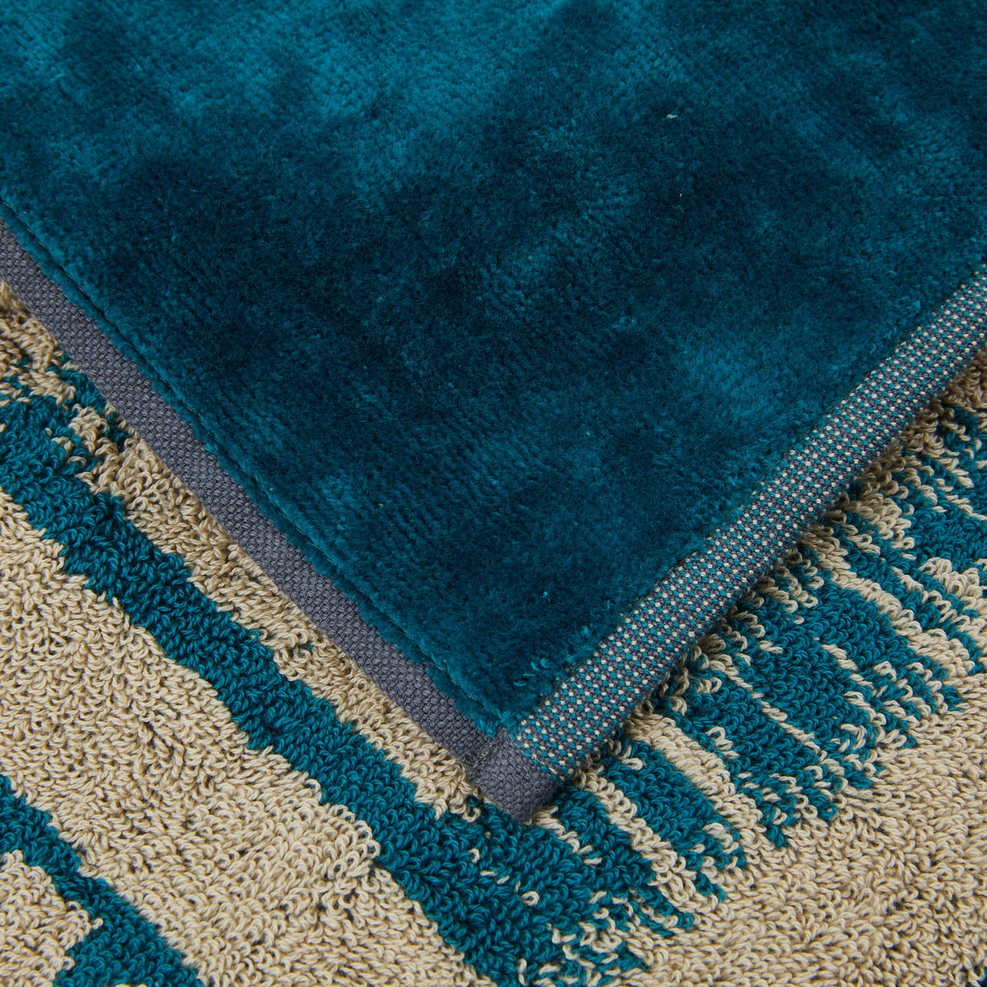 Asciugamano con Ospite Carrara Gazi Moderno in Spugna