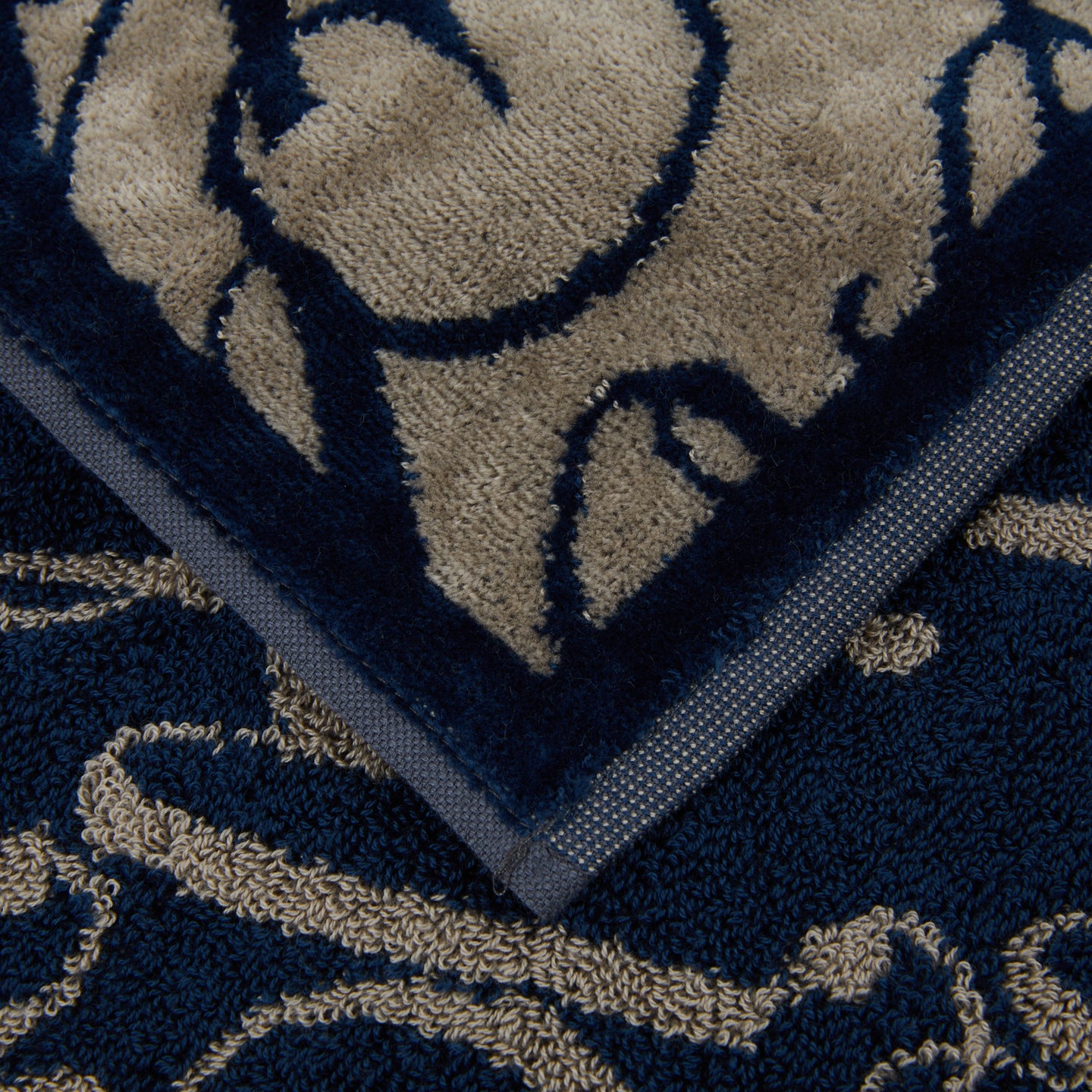 Asciugamano con Ospite Philipp Plein Script Moderno in Spugna