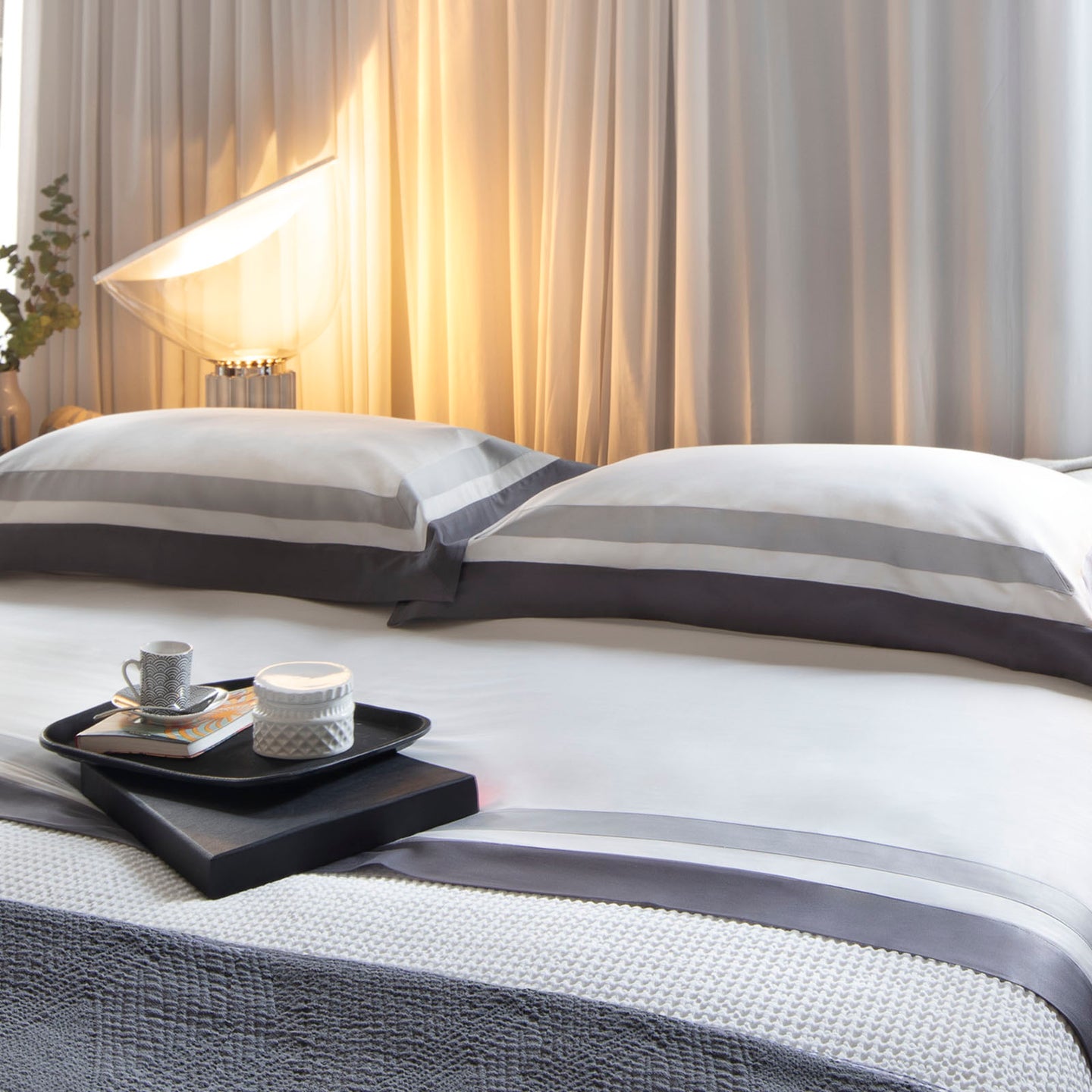 Completo Lenzuola Mirabello Brera Two-tone Tinta Unita in Raso di cotone