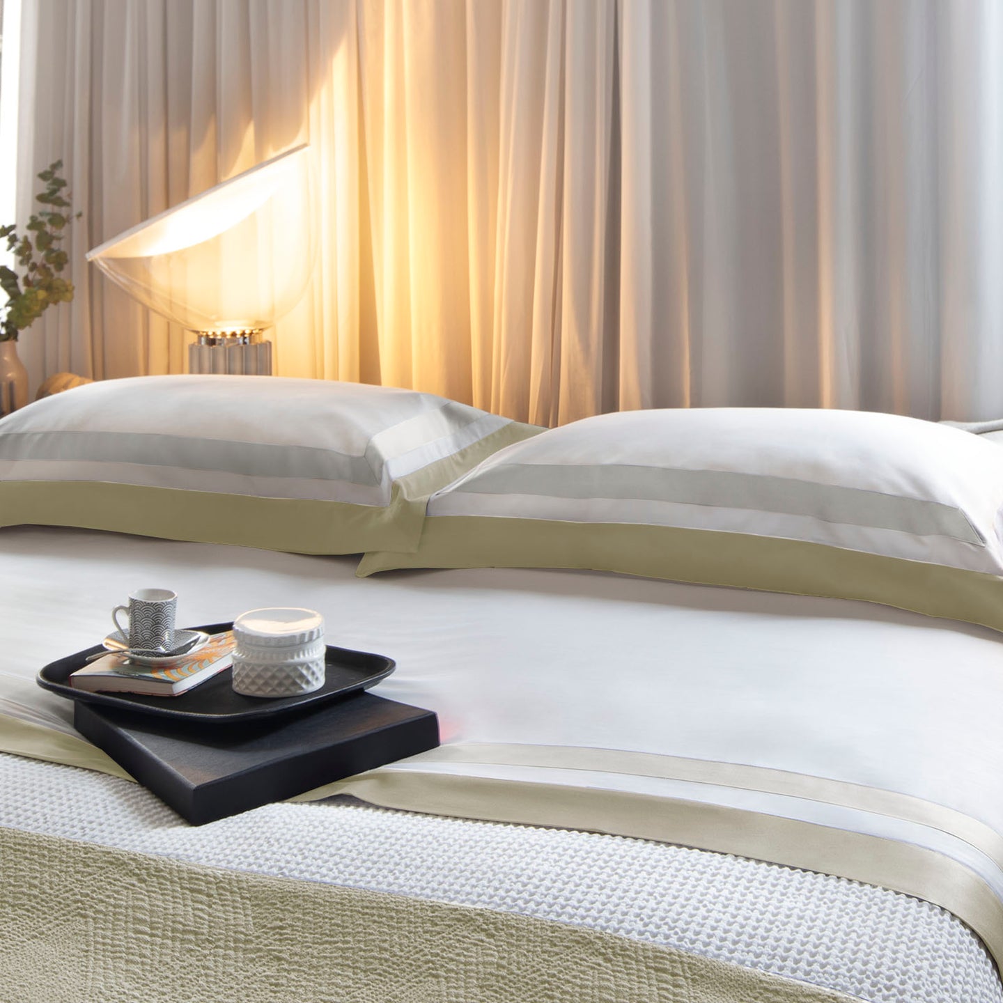 Completo Lenzuola Mirabello Brera Two-tone Tinta Unita in Raso di cotone