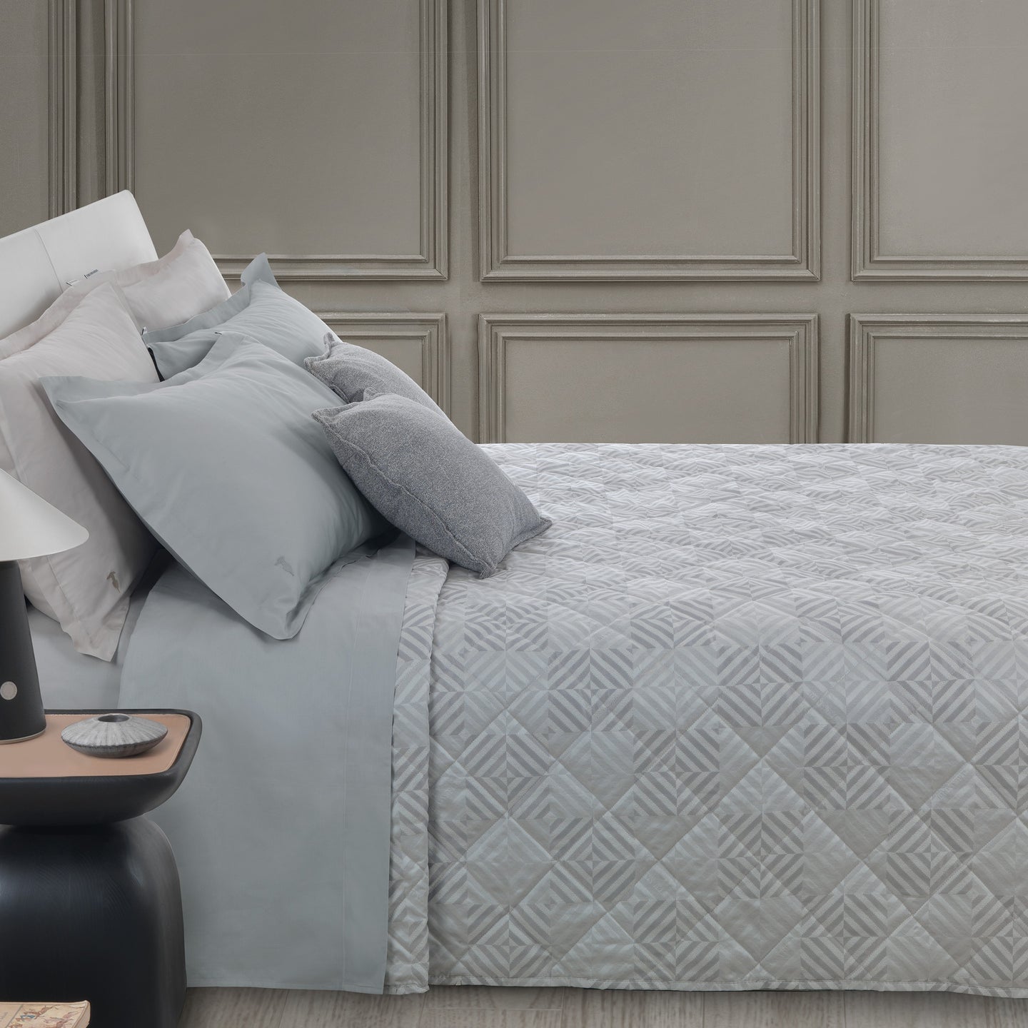 Copriletto Trapuntato Trussardi Rombhus Geometrico in Raso Jacquard